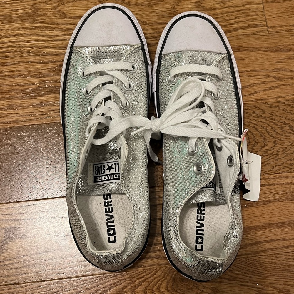 Brand New Converse Silver Glitter M7/W9